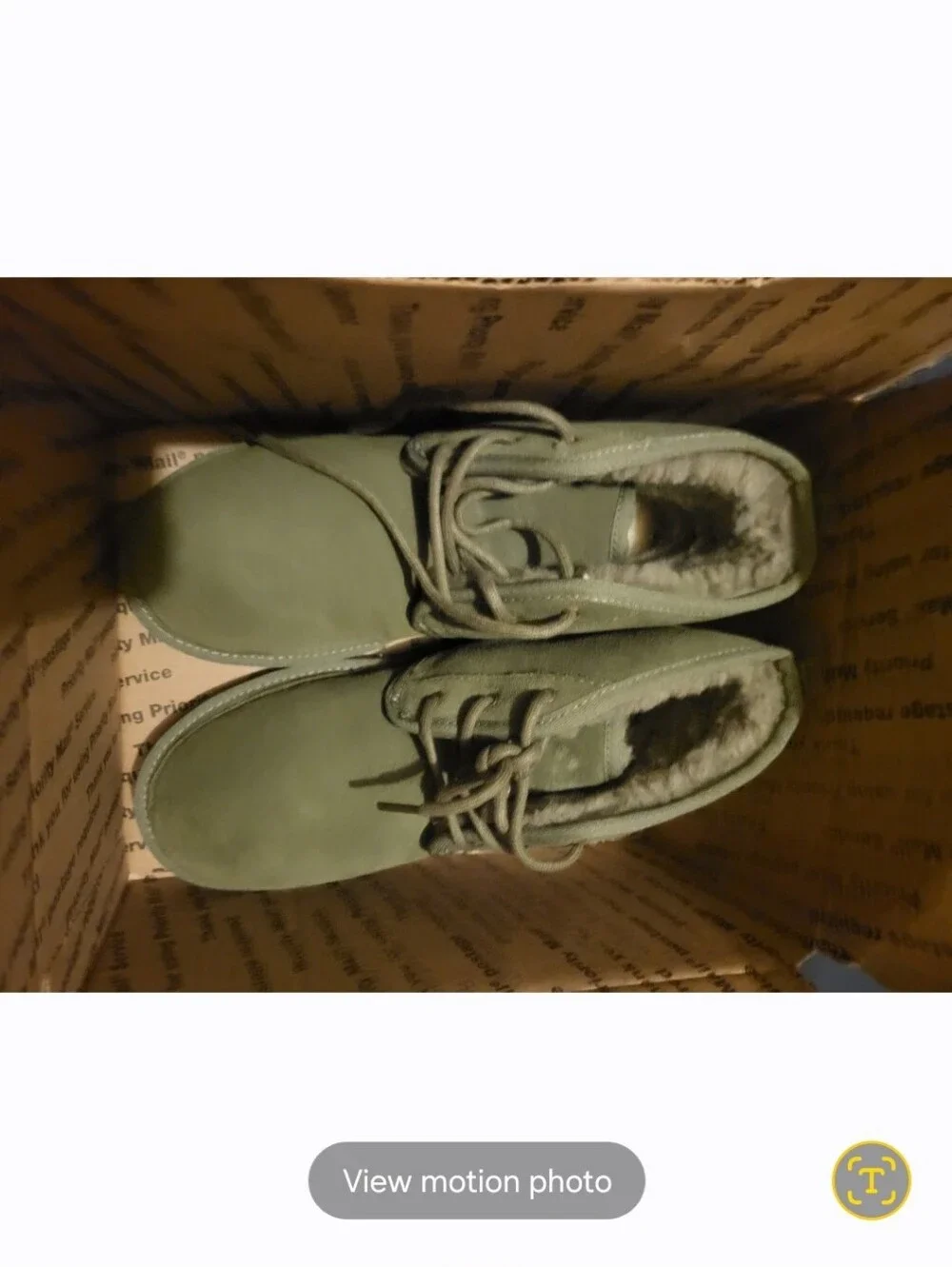 UGG Men's Chukka Boots in Tan Suede